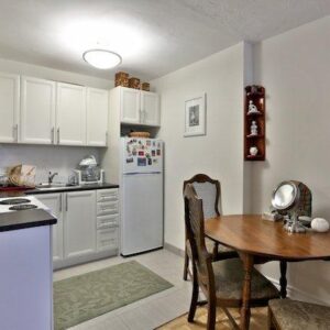 kitchen-1.jpg